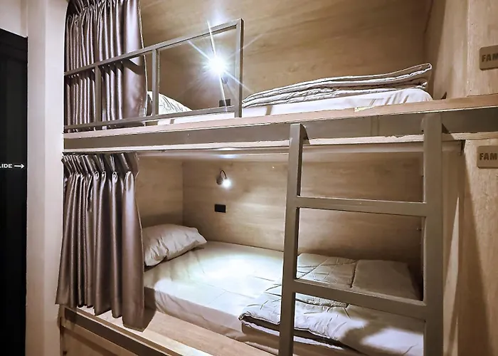 Phraya Hostel Bangkok